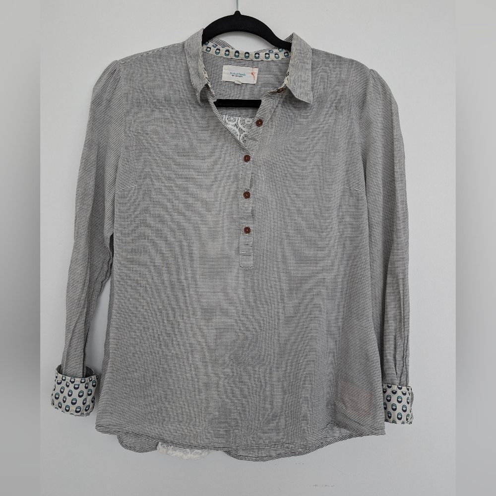 Trovata Birds of Paradis Multimedia Lace Back Striped Blouse Sz M Anthropologie